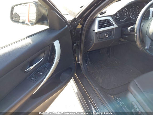 40091316 :رقم المزاد ، WBA3C3C5XDF146516 vin ، 2013 Bmw 320i مزاد بيع
