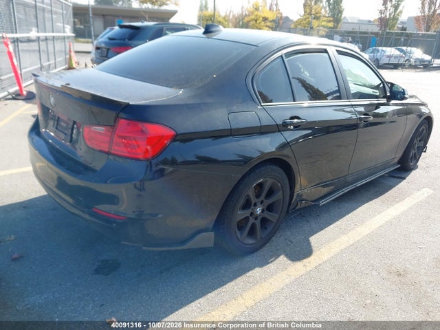 40091316 :رقم المزاد ، WBA3C3C5XDF146516 vin ، 2013 Bmw 320i مزاد بيع