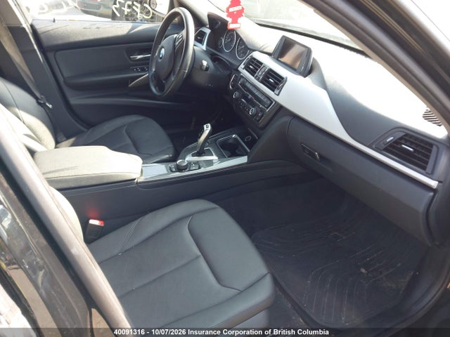 40091316 :رقم المزاد ، WBA3C3C5XDF146516 vin ، 2013 Bmw 320i مزاد بيع