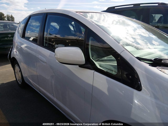 2010 Honda Fit Lx მანქანა იყიდება აუქციონზე, vin: JHMGE8H54AC803245, აუქციონის ნომერი: 40089251