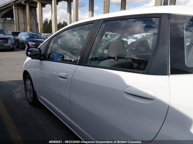 2010 Honda Fit Lx მანქანა იყიდება აუქციონზე, vin: JHMGE8H54AC803245, აუქციონის ნომერი: 40089251