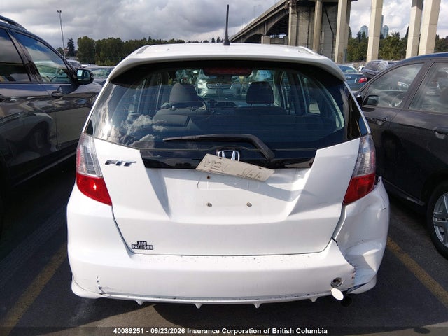 2010 Honda Fit Lx მანქანა იყიდება აუქციონზე, vin: JHMGE8H54AC803245, აუქციონის ნომერი: 40089251