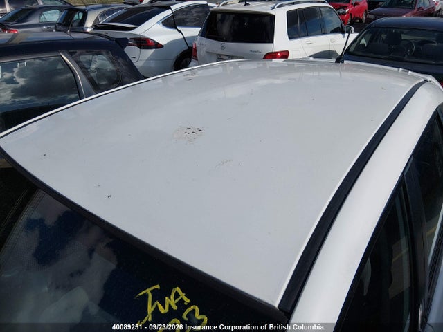 2010 Honda Fit Lx მანქანა იყიდება აუქციონზე, vin: JHMGE8H54AC803245, აუქციონის ნომერი: 40089251