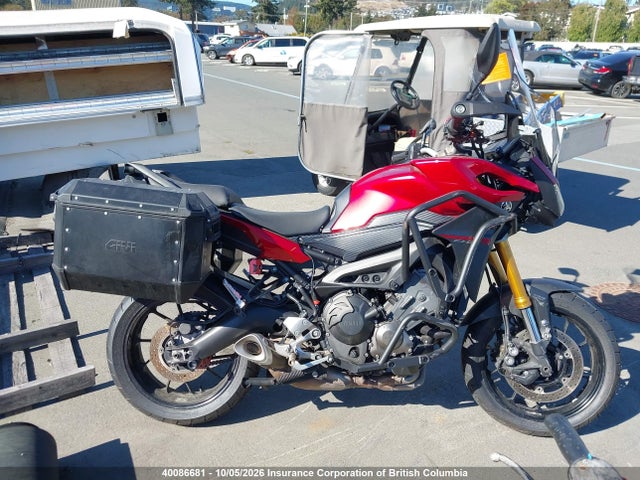 Yamaha FJ09 2015 JYARN37NXFA000355 Image 16