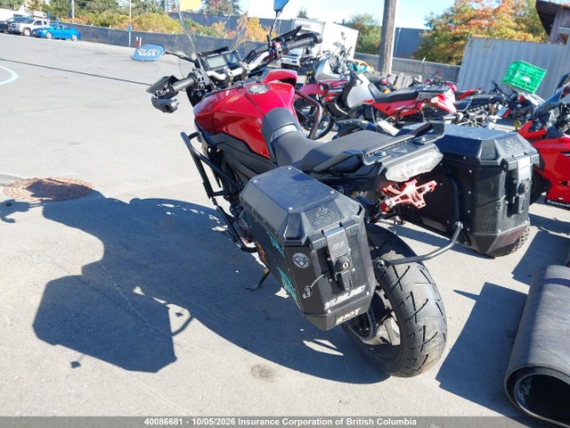 Yamaha FJ09 2015 JYARN37NXFA000355 Image 3
