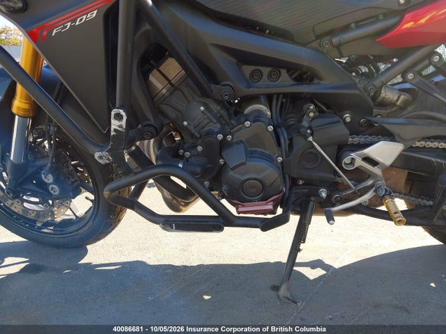 Yamaha FJ09 2015 JYARN37NXFA000355 Image 9