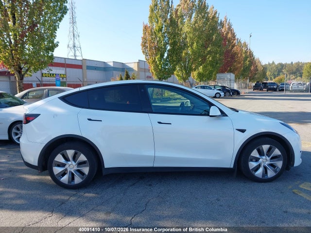 Tesla Model Y 2023 LRWYGDFD6PC929681 Image 14