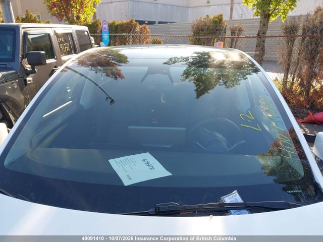 Tesla Model Y 2023 LRWYGDFD6PC929681 Image 18