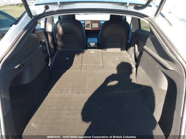 Tesla Model Y 2023 LRWYGDFD6PC929681 Image 23