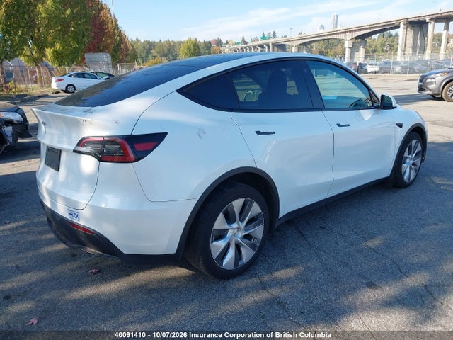 Tesla Model Y 2023 LRWYGDFD6PC929681 Image 4