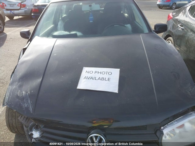 40091421 :رقم المزاد ، 9BWBS21J314014450 vin ، 2001 Volkswagen Golf مزاد بيع