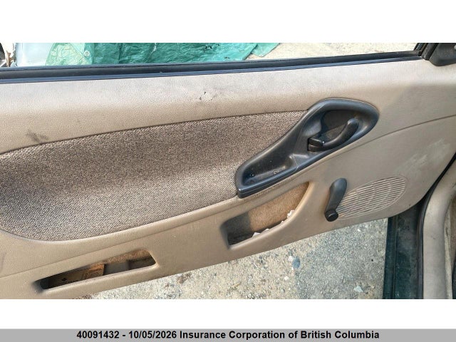 40091432 :رقم المزاد ، 3G1JC1241YS159088 vin ، 2000 Chevrolet Cavalier مزاد بيع