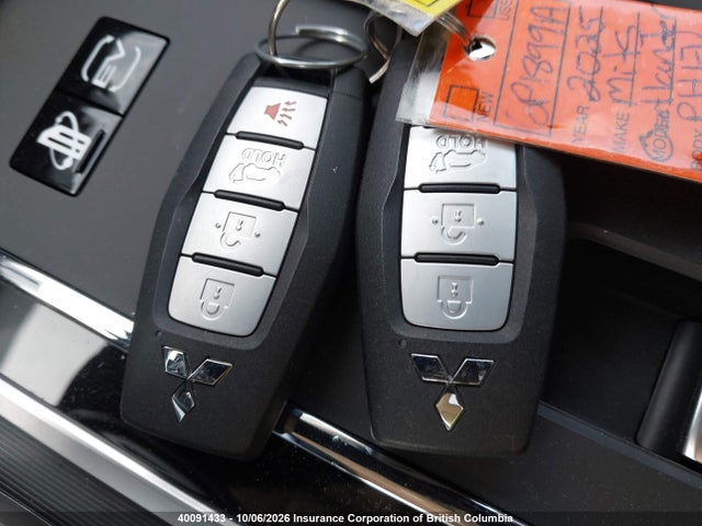 40091433 :رقم المزاد ، JA4T5VA93SZ605681 vin ، 2025 Mitsubishi Outlander Plug-in Hybrid Le/se S-awc/sel S-awc مزاد بيع