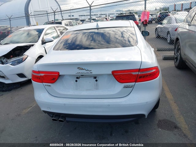 40085439 :رقم المزاد ، SAJAK4FN1JCP26573 vin ، 2018 Jaguar Xe Prestige مزاد بيع