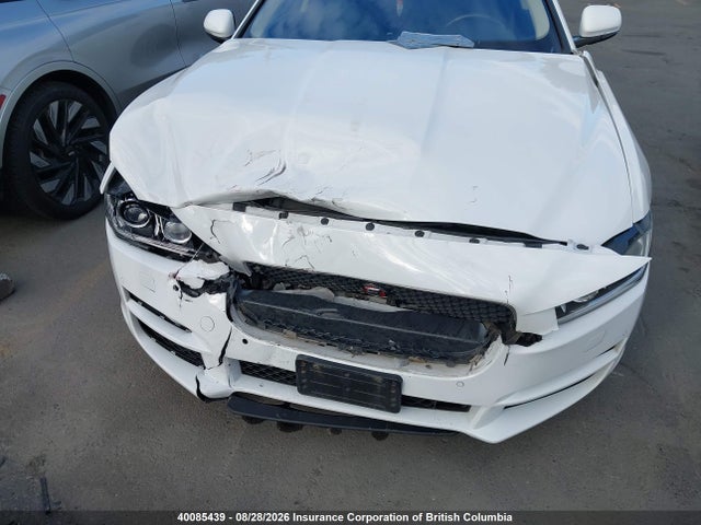 40085439 :رقم المزاد ، SAJAK4FN1JCP26573 vin ، 2018 Jaguar Xe Prestige مزاد بيع