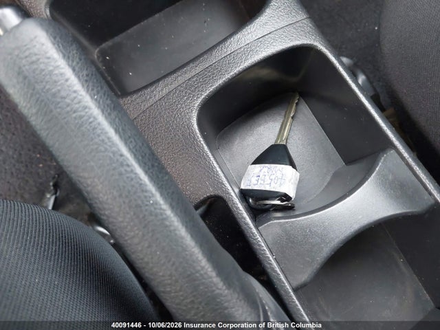 40091446 :رقم المزاد ، 2T1KU4EE8DC994921 vin ، 2013 Toyota Corolla Matrix مزاد بيع
