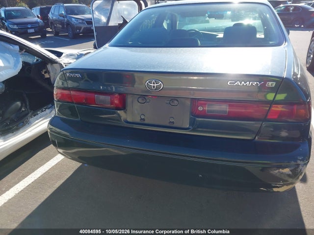 40084595 :رقم المزاد ، JT2BG22K4X0347574 vin ، 1999 Toyota Camry Le/xle مزاد بيع