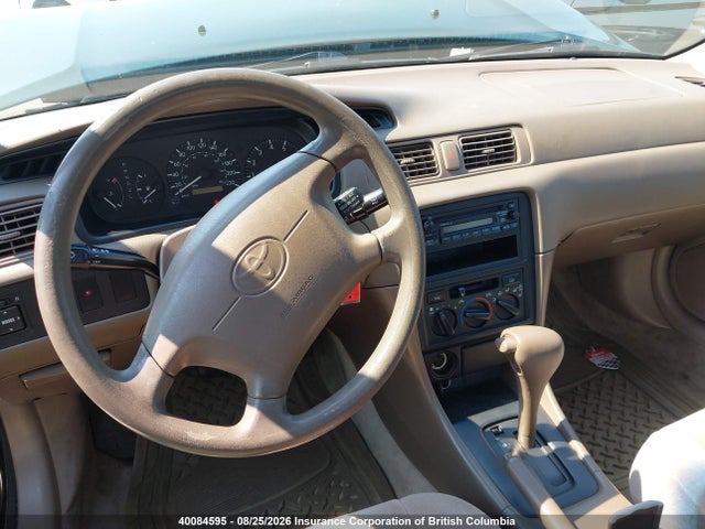 40084595 :رقم المزاد ، JT2BG22K4X0347574 vin ، 1999 Toyota Camry Le/xle مزاد بيع