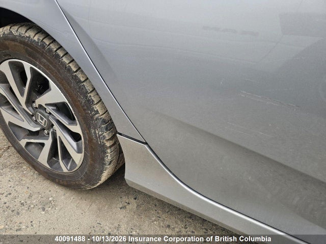 40091488 :رقم المزاد ، 2HGFC2F72GH015656 vin ، 2016 Honda Civic مزاد بيع