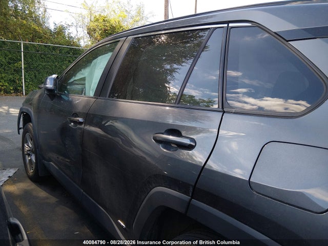 2T3BWRFV9PW151729 Toyota RAV4 LE