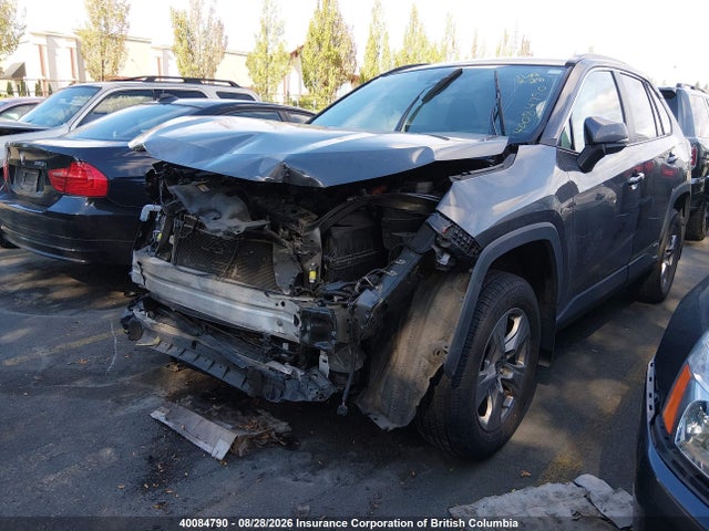 2T3BWRFV9PW151729 Toyota RAV4 LE