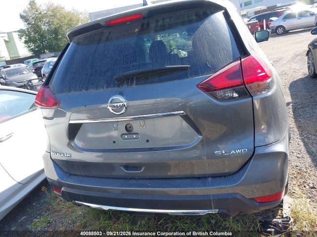 2017 Nissan Rogue Sv/sl მანქანა იყიდება აუქციონზე, vin: 5N1AT2MV9HC891716, აუქციონის ნომერი: 40088503