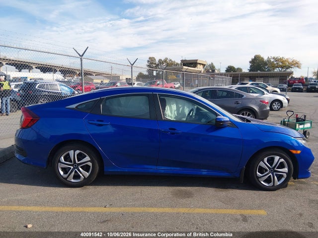 40091542 :رقم المزاد ، 2HGFC2F58KH008699 vin ، 2019 Honda Civic مزاد بيع