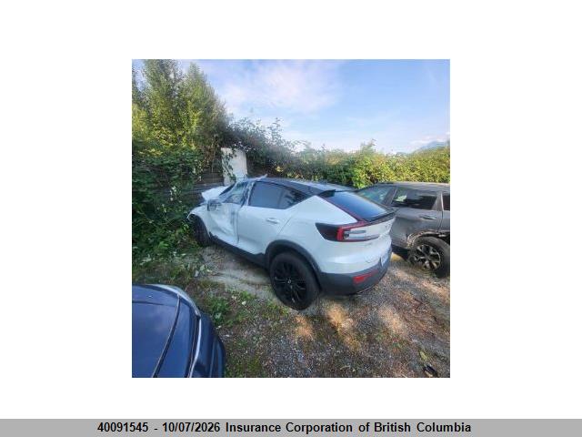 Volvo C40 2023 YV4ED3GL0P2039078 Image 3