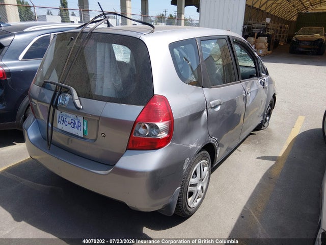 40079202 :رقم المزاد ، JHMGD38468S813174 vin ، 2008 Honda Fit Dx/lx مزاد بيع