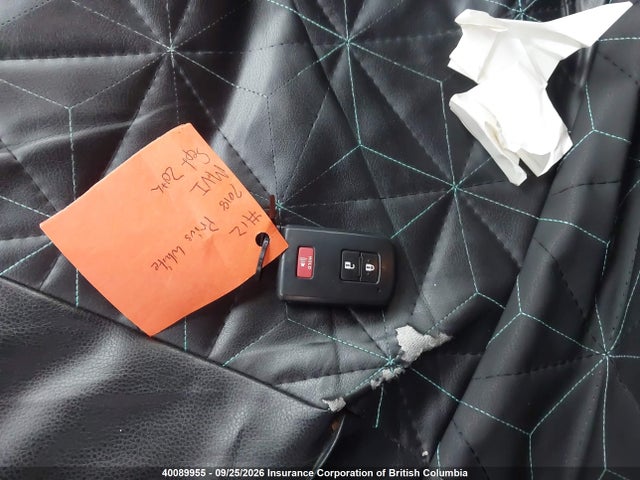 40089955 :رقم المزاد ، JTDZN3EU8JJ074848 vin ، 2018 Toyota Prius V مزاد بيع