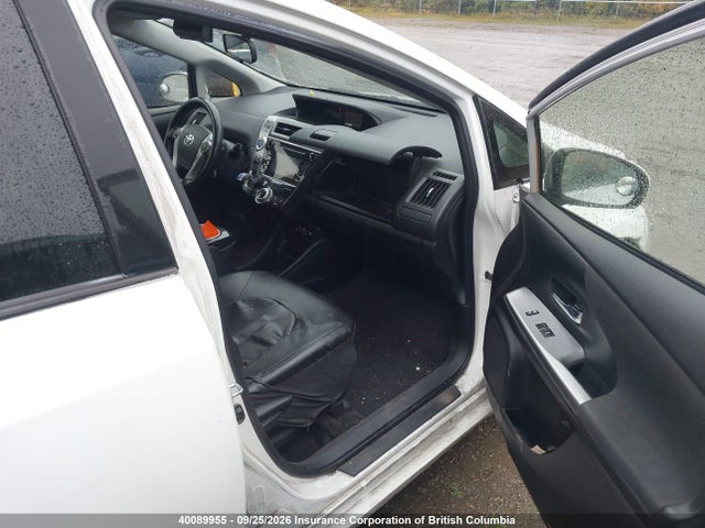 40089955 :رقم المزاد ، JTDZN3EU8JJ074848 vin ، 2018 Toyota Prius V مزاد بيع