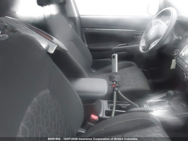 Продажа на аукционе авто 2023 Mitsubishi Rvr, vin: JA4AHUAUXPU605114, номер лота: 40091592