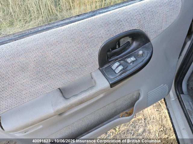 Продажа на аукционе авто 2000 Pontiac Montana, vin: 1GMDX03E4YD328123, номер лота: 40091623