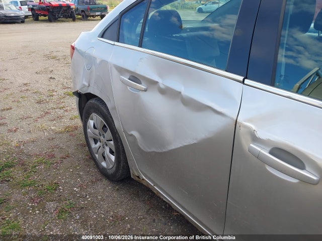 2013 Chevrolet Cruze Lt მანქანა იყიდება აუქციონზე, vin: 1G1PC5SB2D7297215, აუქციონის ნომერი: 40091003