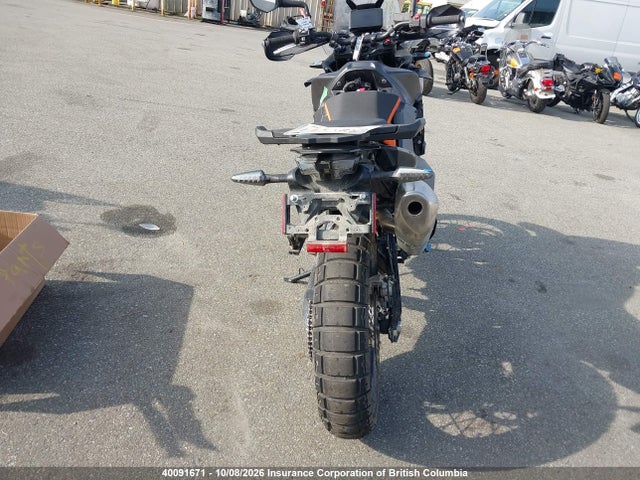 40091671 :رقم المزاد ، LCETS7402TH704765 vin ، 2026 Ktm 790 Adventure مزاد بيع
