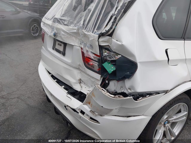 40091727 :رقم المزاد ، 5YMGY0C53DLL15997 vin ، 2013 Bmw X5 مزاد بيع
