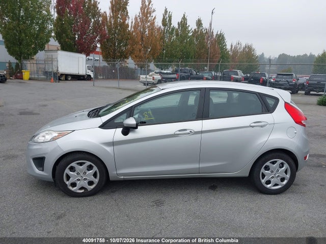 2013 Ford Fiesta Se მანქანა იყიდება აუქციონზე, vin: 3FADP4EJ2DM217015, აუქციონის ნომერი: 40091758
