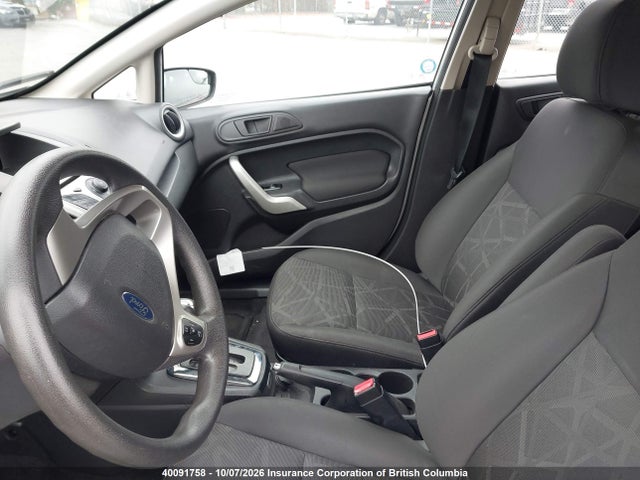 2013 Ford Fiesta Se მანქანა იყიდება აუქციონზე, vin: 3FADP4EJ2DM217015, აუქციონის ნომერი: 40091758