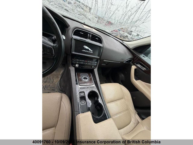 Jaguar F-pace Prestige 2017 SADCK2BV2HA494514 Image 23