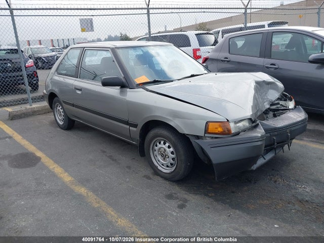 1992 Mazda 323 მანქანა იყიდება აუქციონზე, vin: JM1BG2313N0498173, აუქციონის ნომერი: 40091764