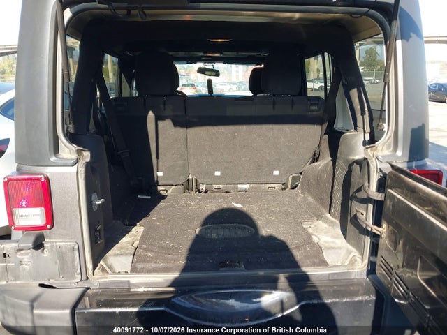 40091772 :رقم المزاد ، 1C4BJWDG6JL810300 vin ، 2018 Jeep Wrangler Jk Unlimited Sport مزاد بيع