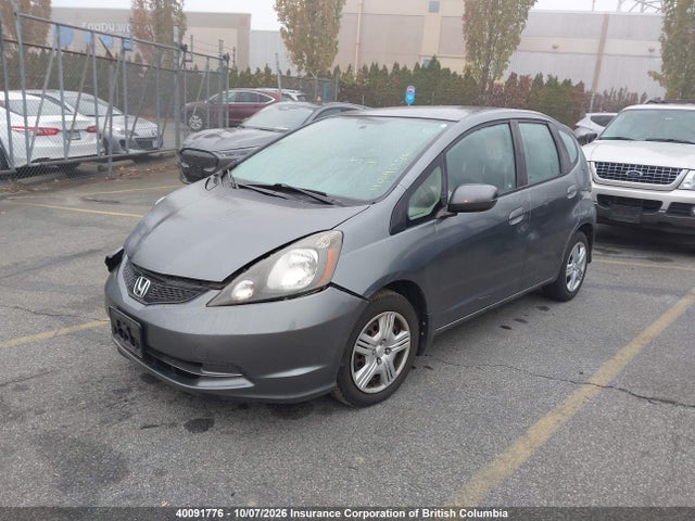 2013 Honda Fit მანქანა იყიდება აუქციონზე, vin: LUCGE8H5XD3008668, აუქციონის ნომერი: 40091776