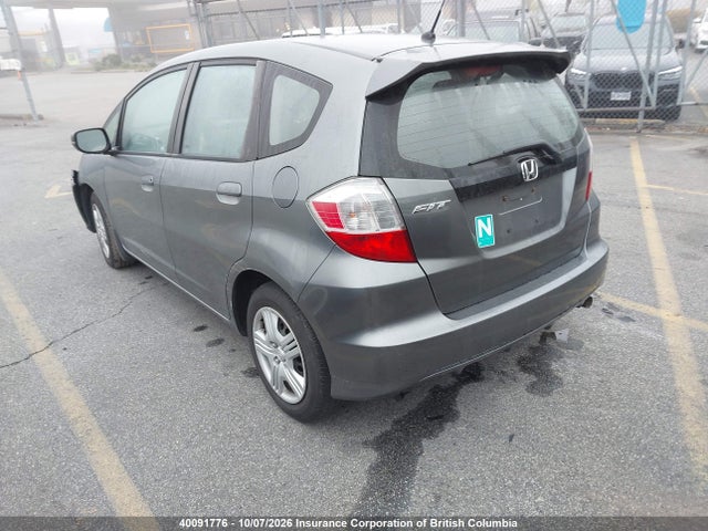 2013 Honda Fit მანქანა იყიდება აუქციონზე, vin: LUCGE8H5XD3008668, აუქციონის ნომერი: 40091776