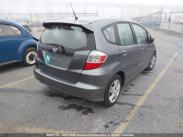2013 Honda Fit მანქანა იყიდება აუქციონზე, vin: LUCGE8H5XD3008668, აუქციონის ნომერი: 40091776