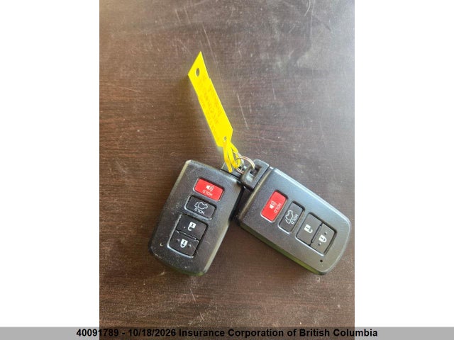 Toyota RAV4 2017 JTMJJREV7HD117945 Image 10