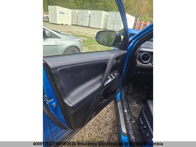Toyota RAV4 2017 JTMJJREV7HD117945 Image 8