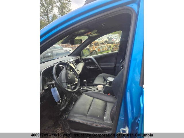 Toyota RAV4 2017 JTMJJREV7HD117945 Image 9