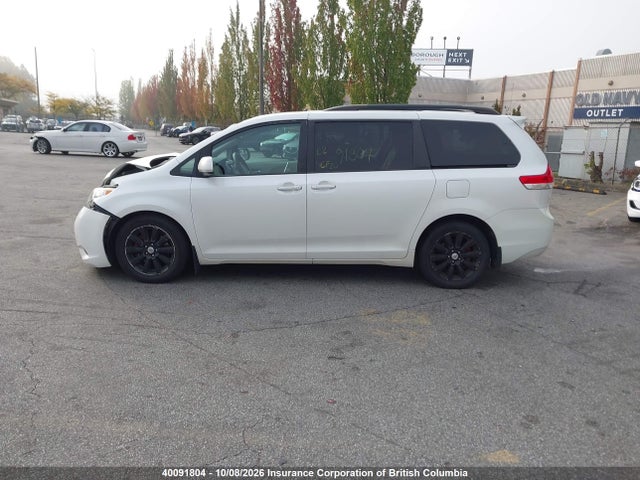 2012 Toyota Sienna Xle 7 Passenger მანქანა იყიდება აუქციონზე, vin: 5TDDK3DC2CS045296, აუქციონის ნომერი: 40091804
