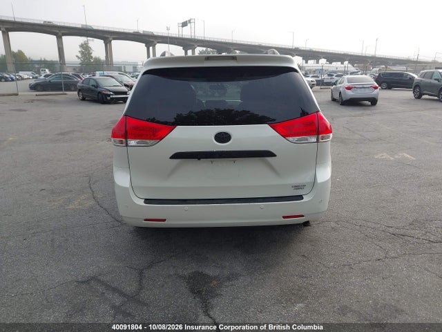 2012 Toyota Sienna Xle 7 Passenger მანქანა იყიდება აუქციონზე, vin: 5TDDK3DC2CS045296, აუქციონის ნომერი: 40091804