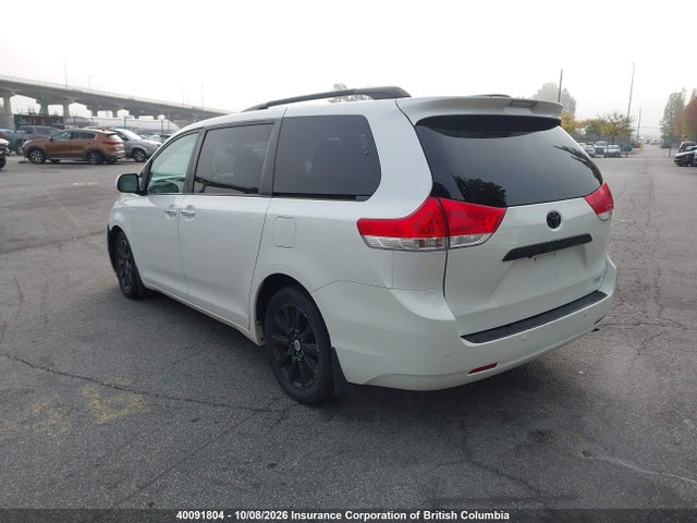 2012 Toyota Sienna Xle 7 Passenger მანქანა იყიდება აუქციონზე, vin: 5TDDK3DC2CS045296, აუქციონის ნომერი: 40091804